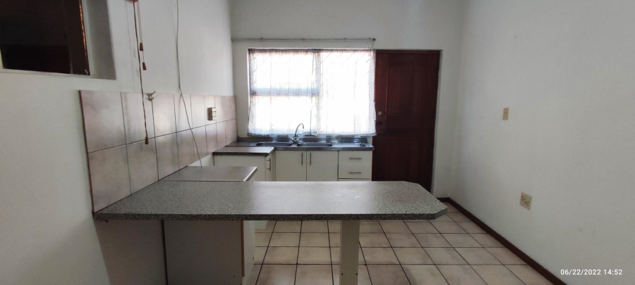 To Let 1 Bedroom Property for Rent in Soneike Western Cape